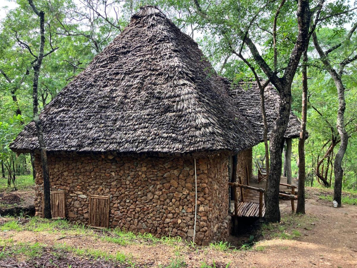 Hotel Lemara Eco Camp Kisaki Zewnętrze zdjęcie